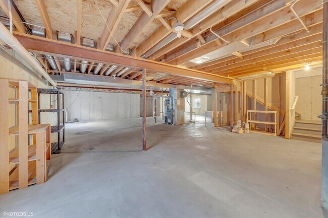 Building Photo - 24525 Champion Dr