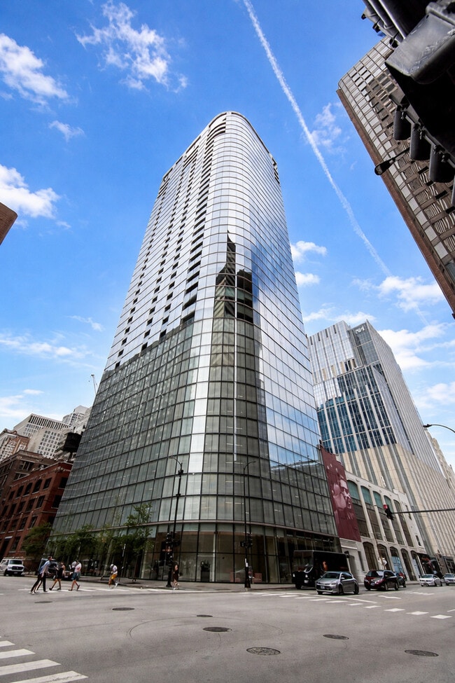 Building Photo - 600 N Fairbanks Ct