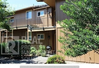 Building Photo - 1922 NW 143rd Ave