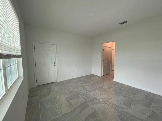 Building Photo - 835 Ofanto Wy