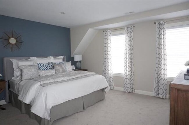 Building Photo - 23 Northfield Dr