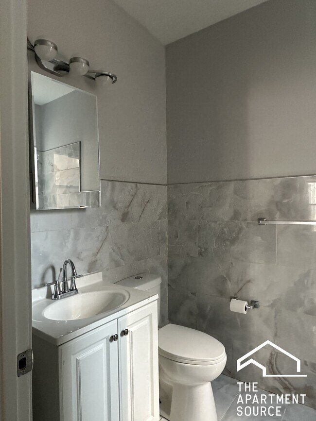 Building Photo - 4033 W Crystal St