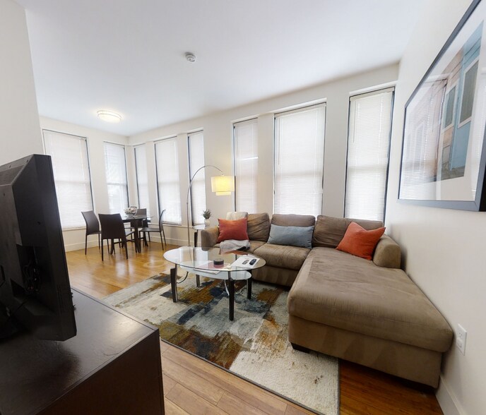 Building Photo - 10 Winter St