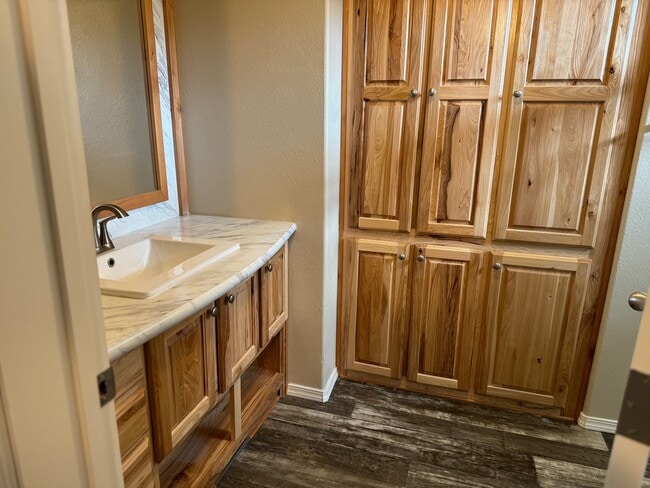 Building Photo - 4741 Treewood Ct
