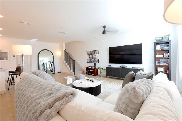 Building Photo - 8523 Mint Mews