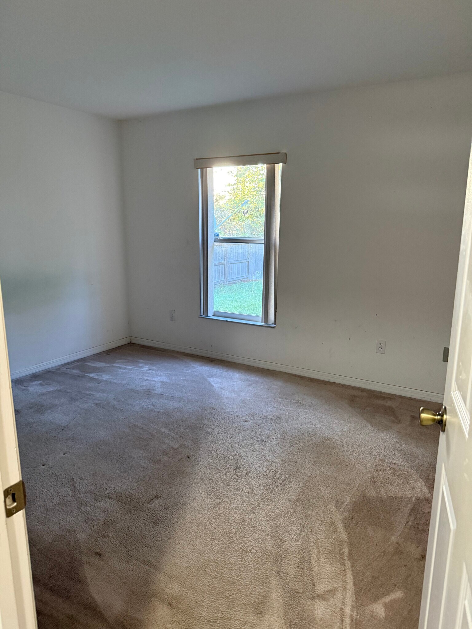 Building Photo - 49 Hemlock Trce