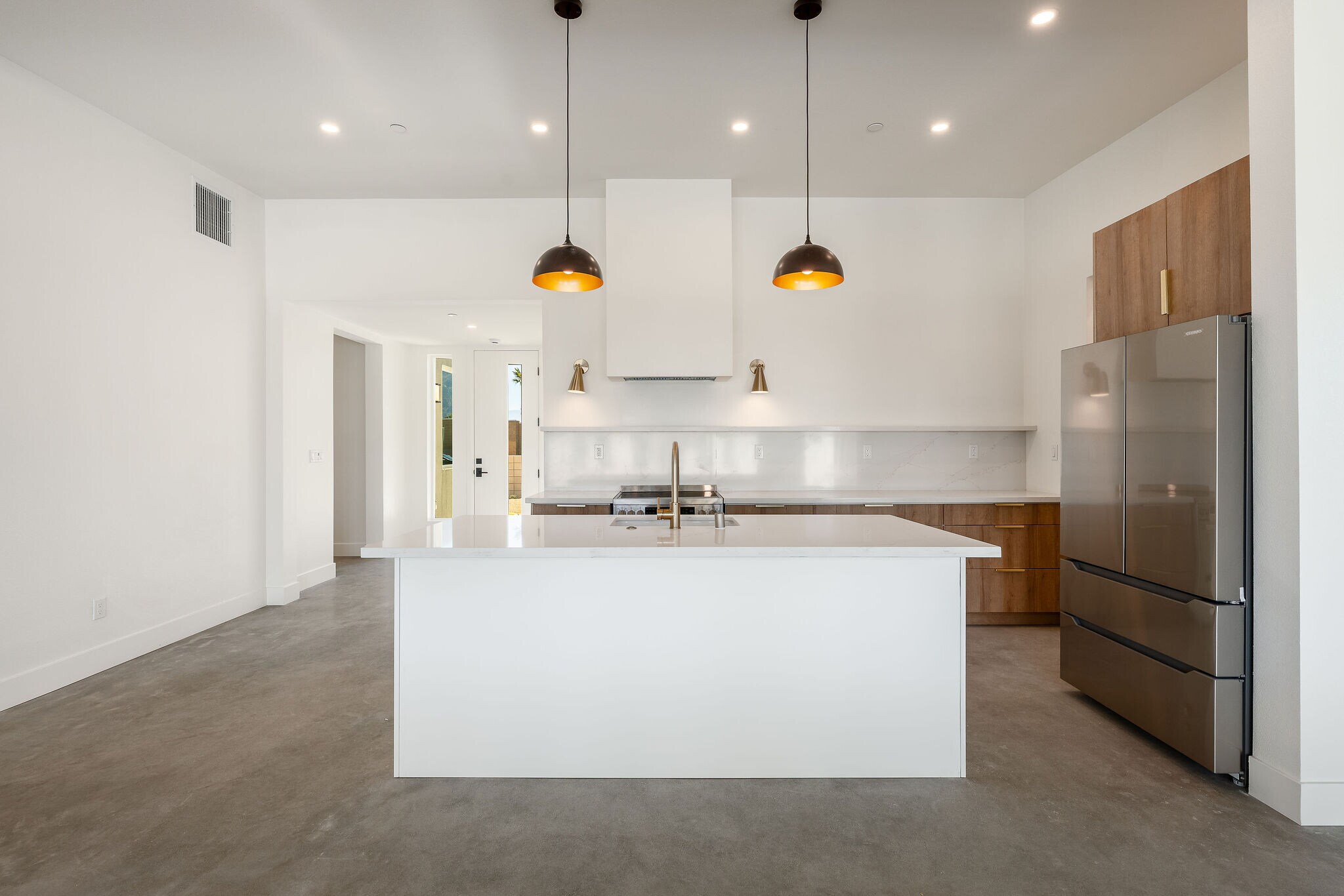 Building Photo - 416 Rosa Parks Rd