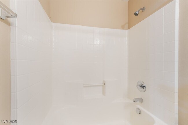 Building Photo - 896 Sheerwater Ave