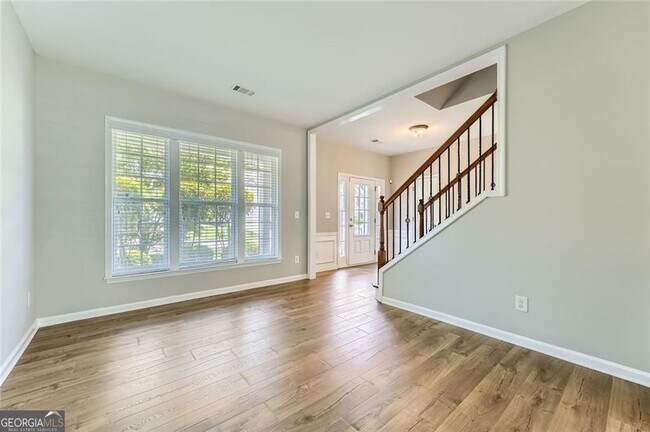 Building Photo - 2310 Vistoria Dr