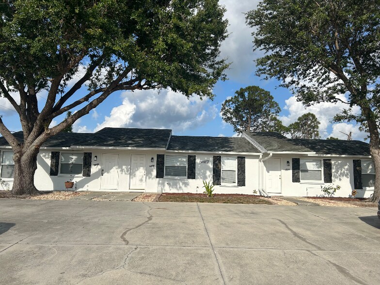 Primary Photo - 12298 Buffing Rd