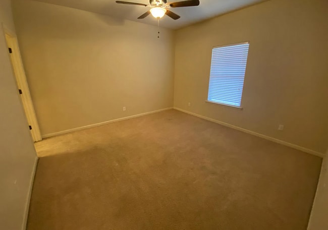 Building Photo - 4 BD/4.5 BA