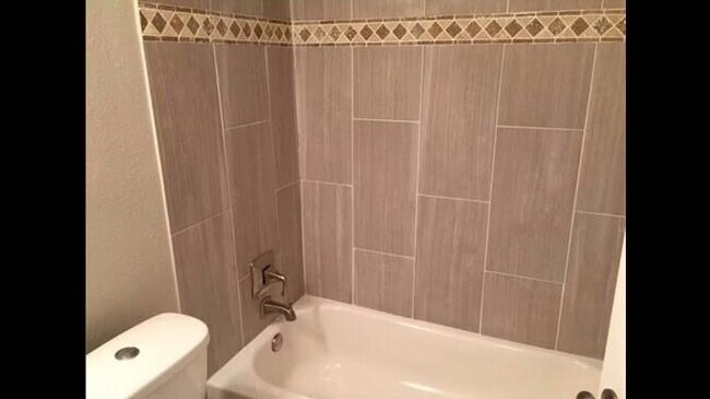 Building Photo - 311 Sheraton Ave