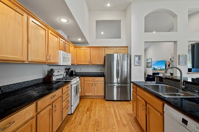 Building Photo - 7708 81st Pl NE