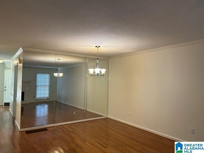 Building Photo - 1699 Ashwood Ln