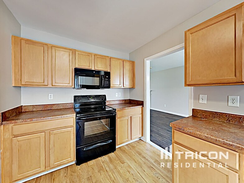 Building Photo - 522 Tansy Dr