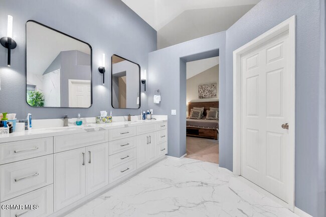 Building Photo - 5092 Benedict Ct