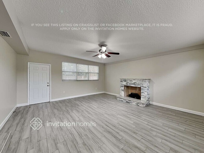 Building Photo - 2527 Oak Summit Dr