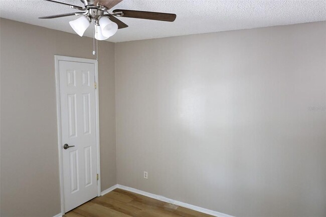 Building Photo - 1061 85th Terrace N