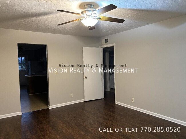 Building Photo - 96 Brock St