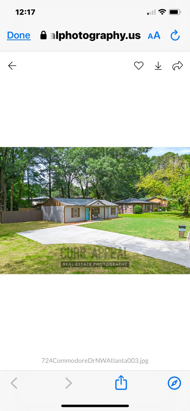 Building Photo - 724 Commodore Dr NW