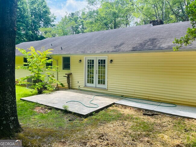 Building Photo - 21 Mountain Brook Rd