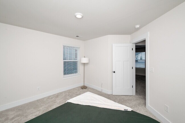 Building Photo - Stylish 3BR/2.5BA Craftsman Home with Loft...
