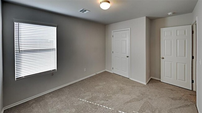 Building Photo - 1024 S Appaloosa Ln