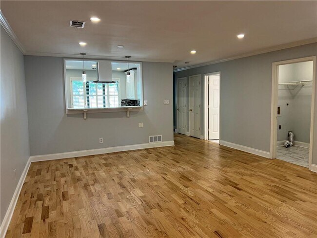 Building Photo - 2380 Newport Landing