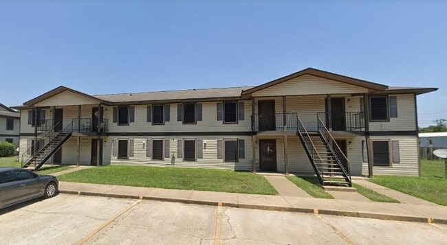 Building Photo - 1100 S Adams St