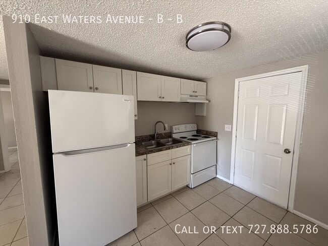 Building Photo - 910 E Waters Ave