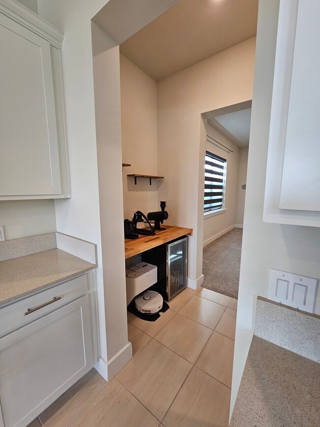 Building Photo - 4308 Arlington Dr