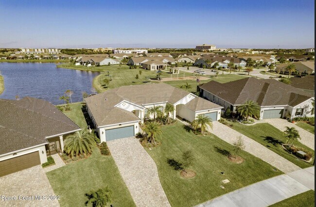Building Photo - 2746 Spur Dr