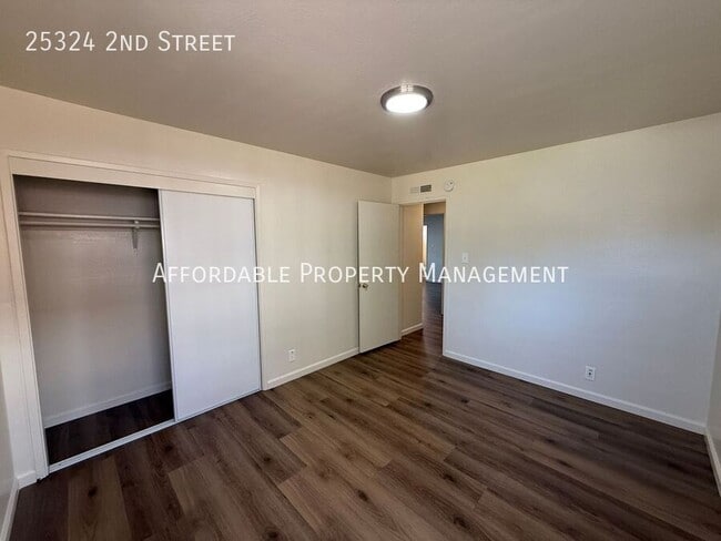 Building Photo - 25324 2nd St