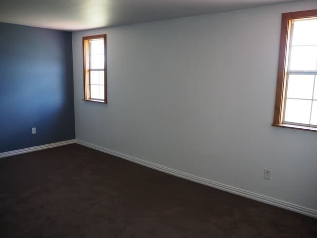 Building Photo - 9561 Hames Rd