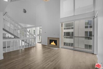 Building Photo - 1 Ironsides St