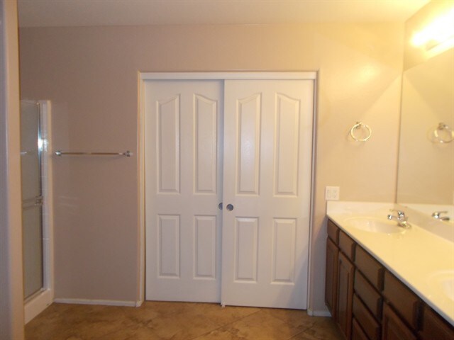 Building Photo - 3908 N 294th Ln