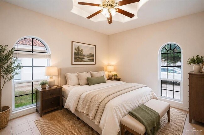 Building Photo - 604 Buena Vista Dr