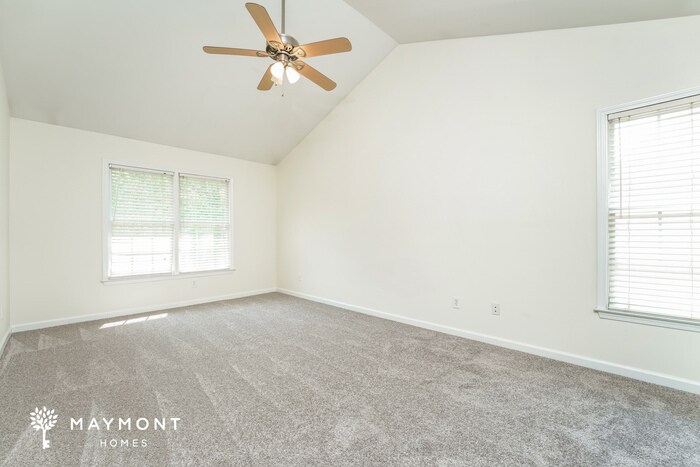 Building Photo - 7492 Crescent Bend Cove