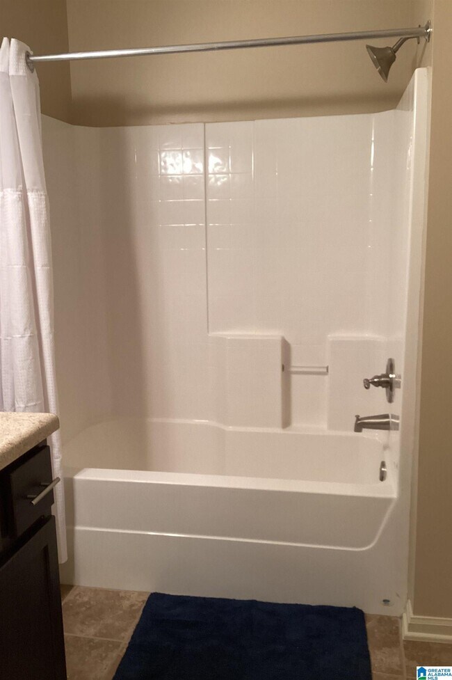 Building Photo - 251 London Pkwy