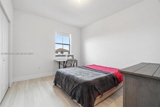 Building Photo - 24242 SW 119th Pl