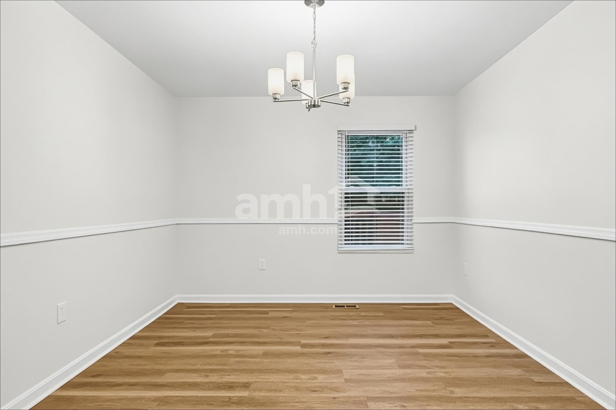Building Photo - 10082 Shagy Bark Ct