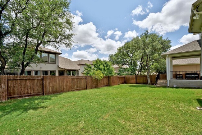 Building Photo - 5813 Viejo Dr