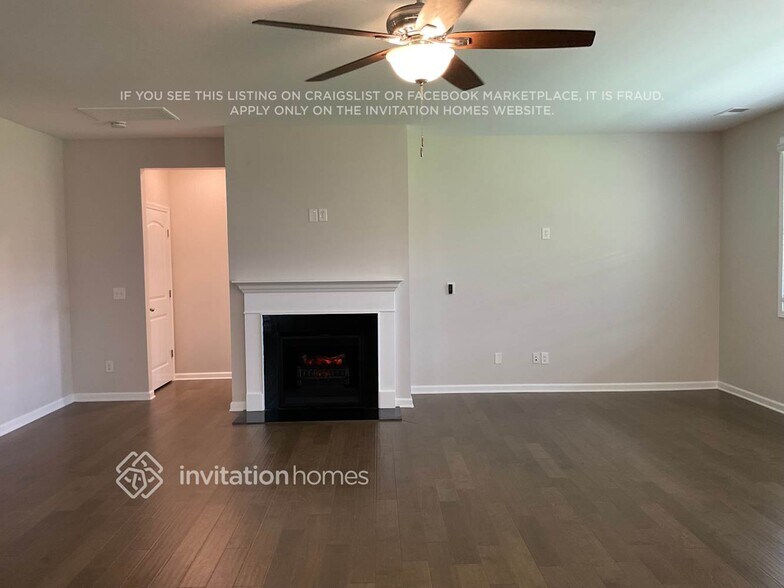 Building Photo - 8026 Forest Hills Dr