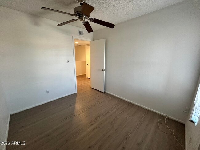 Building Photo - 2040 S Longmore