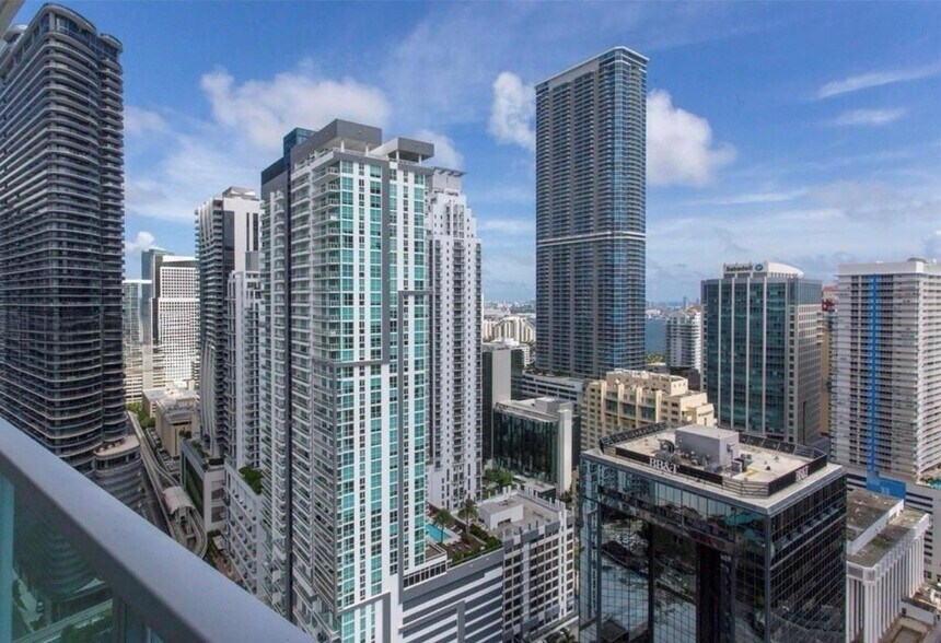 Building Photo - 1250 S Miami Ave