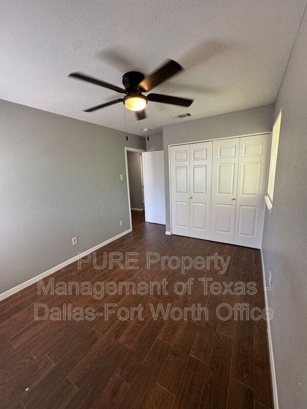 Building Photo - 4256 Ambrose Dr
