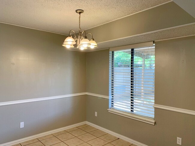 Building Photo - 3 Bed 2 bath Lubbock ISD
