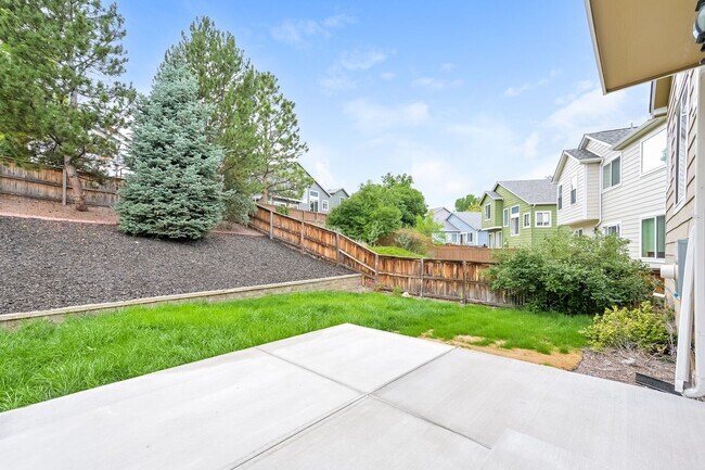 Building Photo - Highlands Ranch Newly Renovated 3 bed 2.5 ...