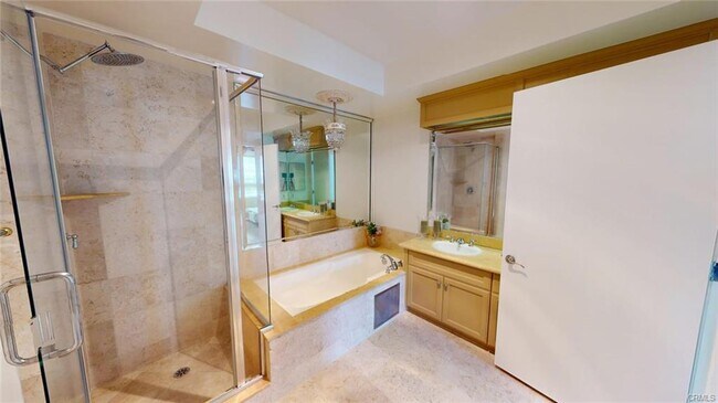 Primary Photo - 1176 E Avenue I