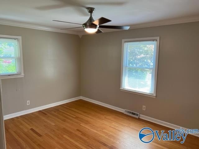 Building Photo - 713 Giles Dr NE